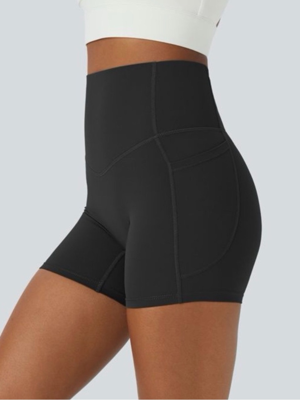 Halara UltraSculpt™ High Waisted Tummy Control Side Pocket Shaping Biker Short M